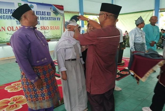 SKO Riau Lepas 181 Lulusan, 16 Siswa Masuk PTN tanpa Tes